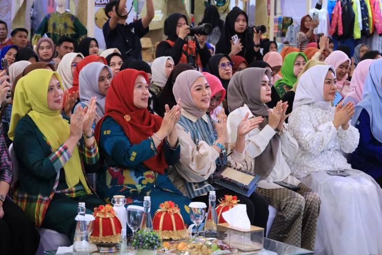 Bulukumba Raih Tiga Juara pada Expo Kreatif Andalan Dekranasda Sulsel 2025
