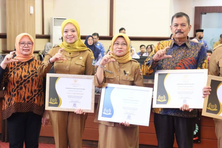 Pemkab Bulukumba Raih Anugerah Keterbukaan Informasi Publik