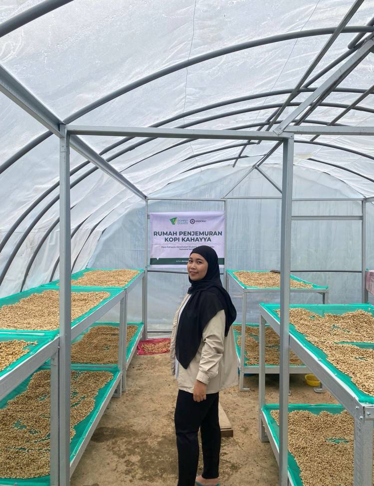 Membanggakan, Perempuan Penjual Kopi dari Bulukumba Lolos YSEALI PFP ke Amerika Serikat