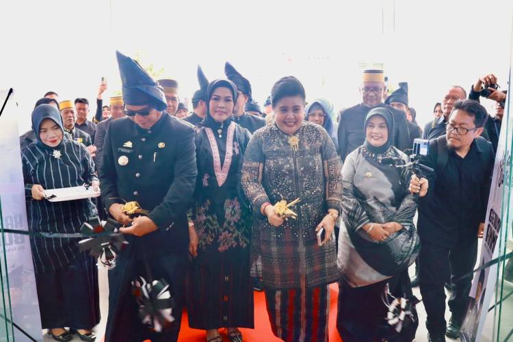 Peresmian Tiga Gedung Jadi Kado HUT ke-66 Kabupaten Bulukumba