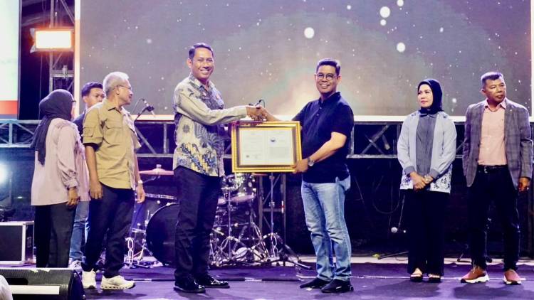 Lindungi Produk Lokal, Tiga Produk Unggulan Bulukumba Terima Sertifikat Indikasi Geografis
