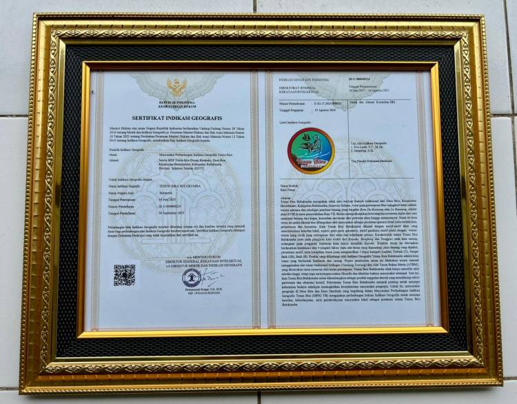 Lindungi Produk Lokal, Tiga Produk Unggulan Bulukumba Terima Sertifikat Indikasi Geografis