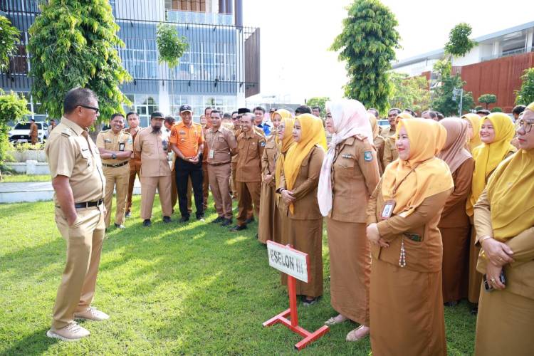 Hari Pertama Masuk Kantor, Bupati Andi Utta: Waktu Tidak Memberi Kesempatan untuk Mengulang, Tapi Kesempatan untuk Berubah
