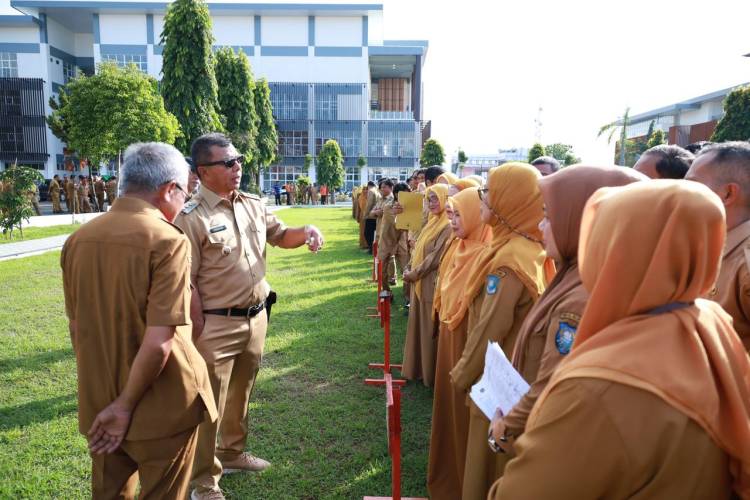 Hari Pertama Masuk Kantor, Bupati Andi Utta: Waktu Tidak Memberi Kesempatan untuk Mengulang, Tapi Kesempatan untuk Berubah