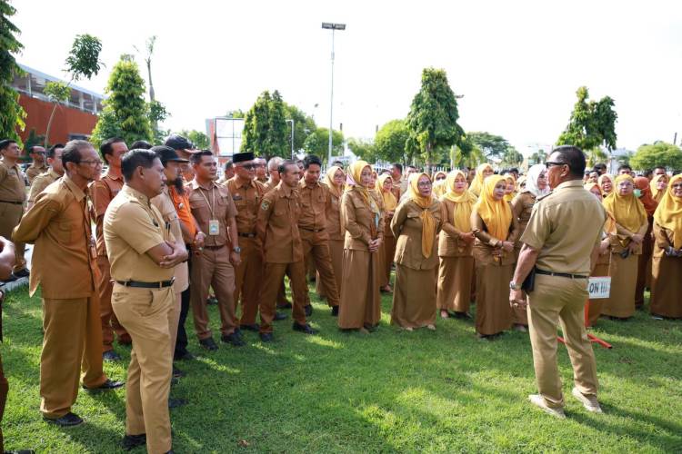 Hari Pertama Masuk Kantor, Bupati Andi Utta: Waktu Tidak Memberi Kesempatan untuk Mengulang, Tapi Kesempatan untuk Berubah