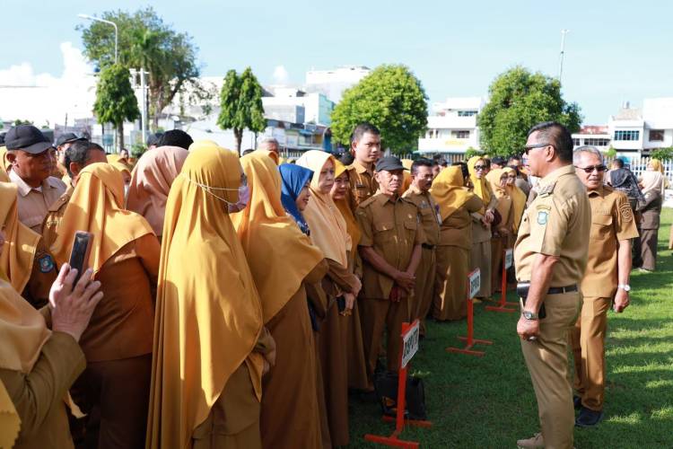 Hari Pertama Masuk Kantor, Bupati Andi Utta: Waktu Tidak Memberi Kesempatan untuk Mengulang, Tapi Kesempatan untuk Berubah