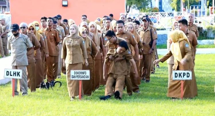 ASN Pingsan Saat Apel, Bupati Andi Utta Telepon Nomor 112