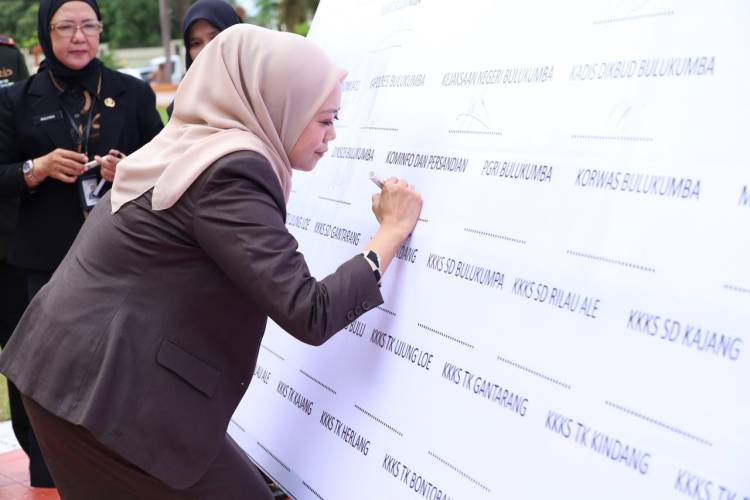 Penandatanganan Komitmen Bersama SPMB, Bulukumba Tegaskan Penerimaan Murid Baru yang Objektif dan Transparan
