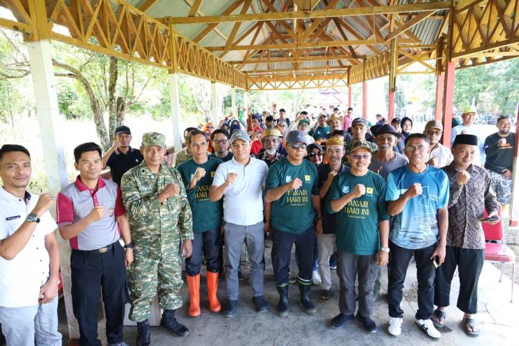 Tanam Pohon di Kindang Warnai Peringatan Hari Lingkungan Hidup Sedunia 2026