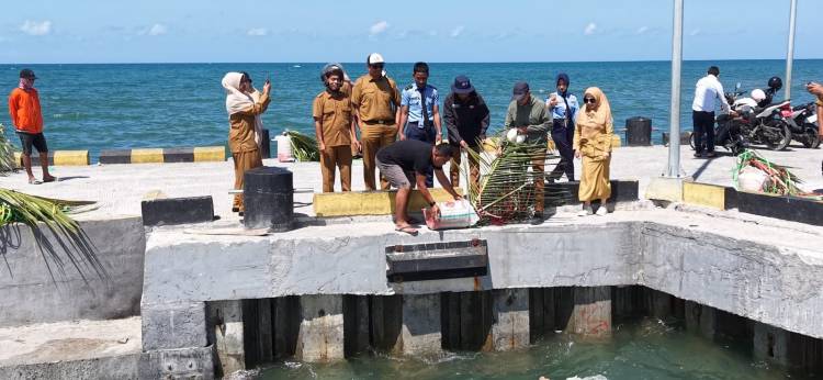 Rumpon Dasar Mini Hadir di Kolam Labuh Bentenge, Perkuat Ekosistem Laut dan Edukasi Perikanan Berkelanjutan
