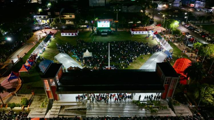 Nobar Semifinal Piala Dunia, Ribuan Warga Padati Lapangan Pemuda