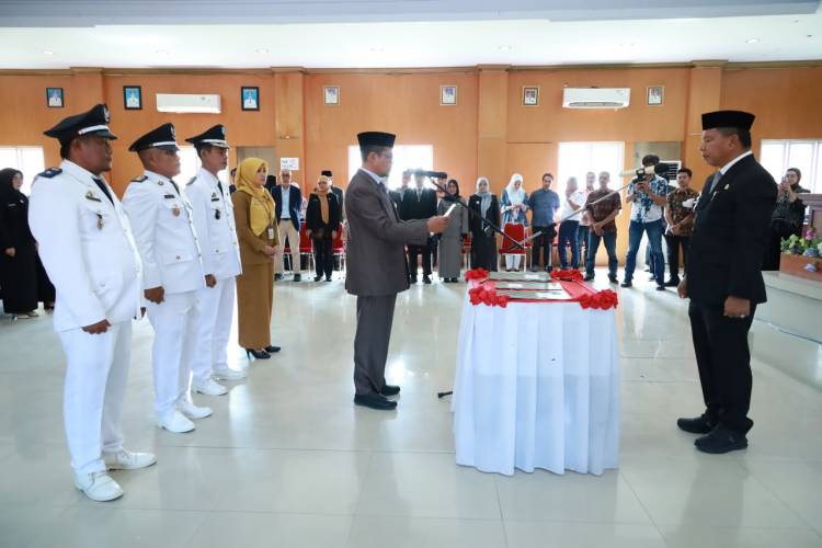 Lantik Puluhan Pejabat, Bupati Andi Utta: Jangan Beri Apa Pun Demi Jabatan, Tunjukkan Kinerja
