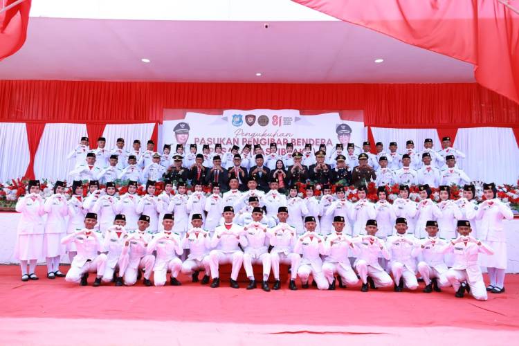 Bupati Andi Utta Kukuhkan 72 Anggota Paskibra Bulukumba