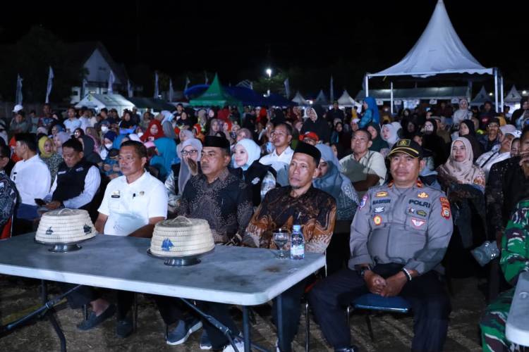 Bersama Lima Legislator, Bupati Andi Utta Gelar Dialog di Malam Jambore Pelayanan Publik Bontotiro