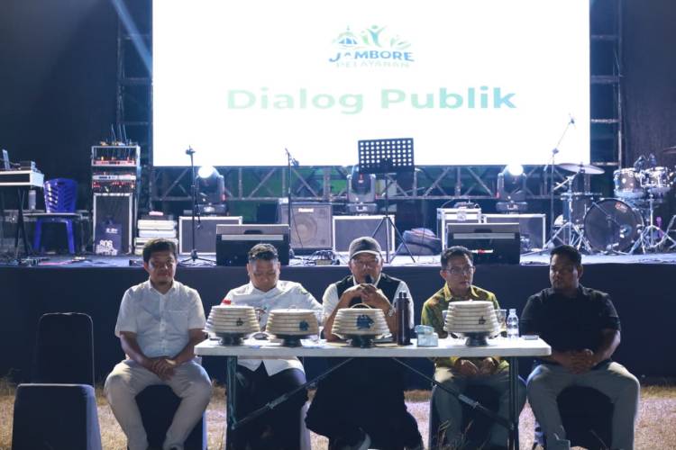 Bersama Lima Legislator, Bupati Andi Utta Gelar Dialog di Malam Jambore Pelayanan Publik Bontotiro