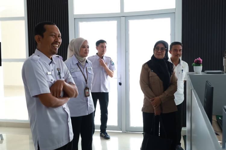 Kominfo Sinjai Belajar Pengelolaan Layanan NTPD 112 di Bulukumba