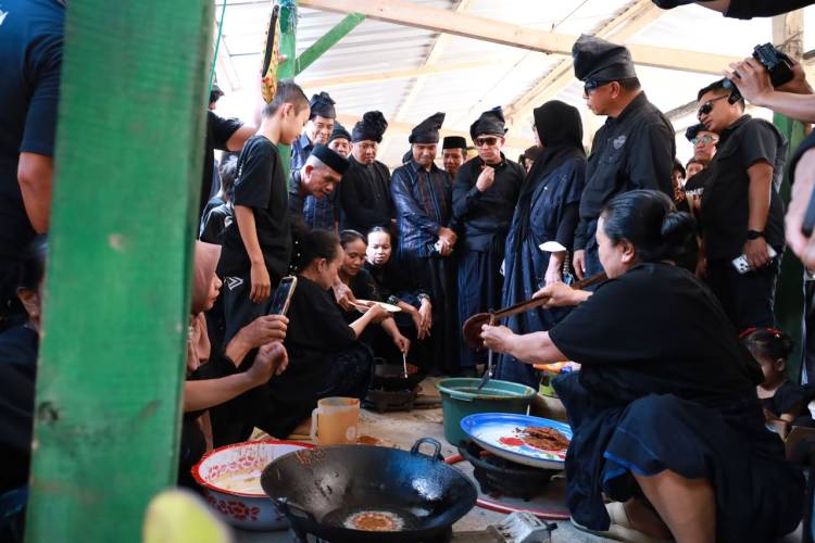 Ritual Andingingi Awali Rangkaian Festival Pinisi 2026, Teguhkan Harmoni Manusia dan Alam