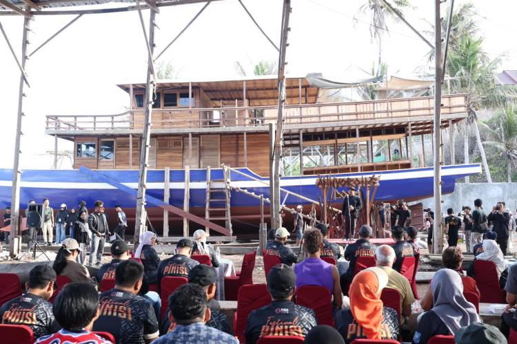 Andhika Mappasomba Ungkap Filosofi Annyorong Lopi, Warisan Ilmu Maritim Orang Bontobahari