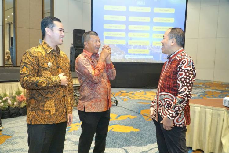 Bupati Andi Utta Tandatangan Komitmen  Percepatan Penyusunan RDTR 